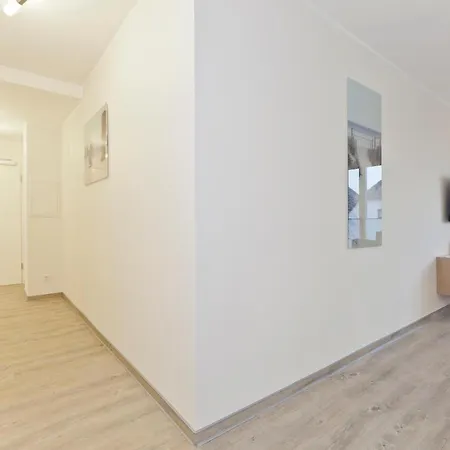 Petrina Whg 9 نورديرني