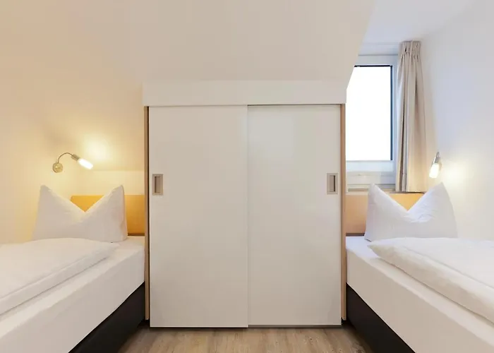 Petrina Whg 9 アパート