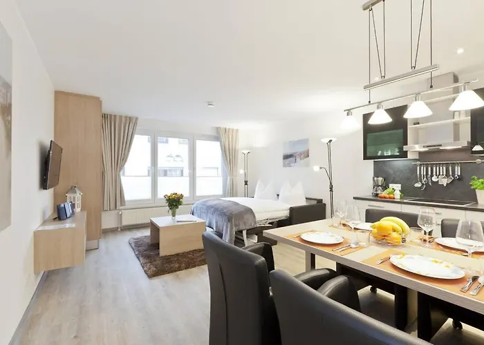 Petrina Whg 9 アパート *